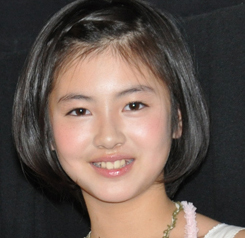 浜辺美波,