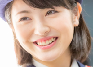 浜辺美波歯並び