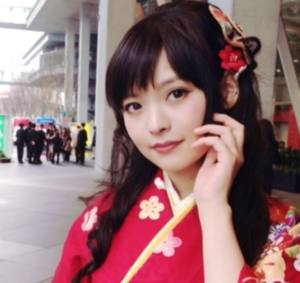 上坂すみれ, ロシア, 上智, 卒業
