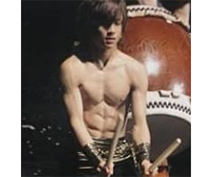 宇宙Six, メンバー, プロフィール, 山本亮太, 腹筋