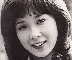 伊藤蘭, 昔, 若い頃, 趣里, 親子