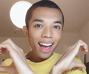 ロイ, モデル, ユーチューバー, TikTok, プロフィール