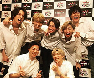 7ORDERメンバーの安井謙太郎、真田佑馬、諸星翔希、森田美勇人、萩谷慧悟、阿部顕嵐、長妻怜央