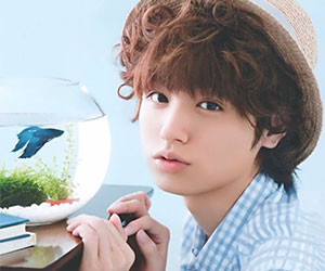 Hey! Say! Jumpメンバー伊野尾慧