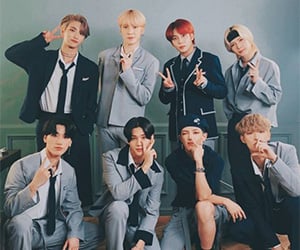 ATEEZ（エイティーズ）メンバーのソンファ, ホンジュン, ユンホ, ヨサン, サン, ミンギ, ウヨン, ジョンホ