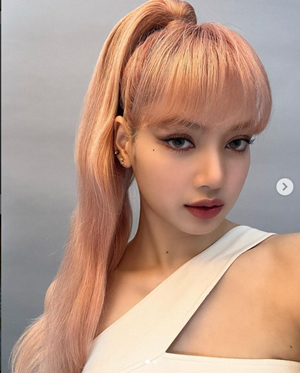 blackpinkのリサ